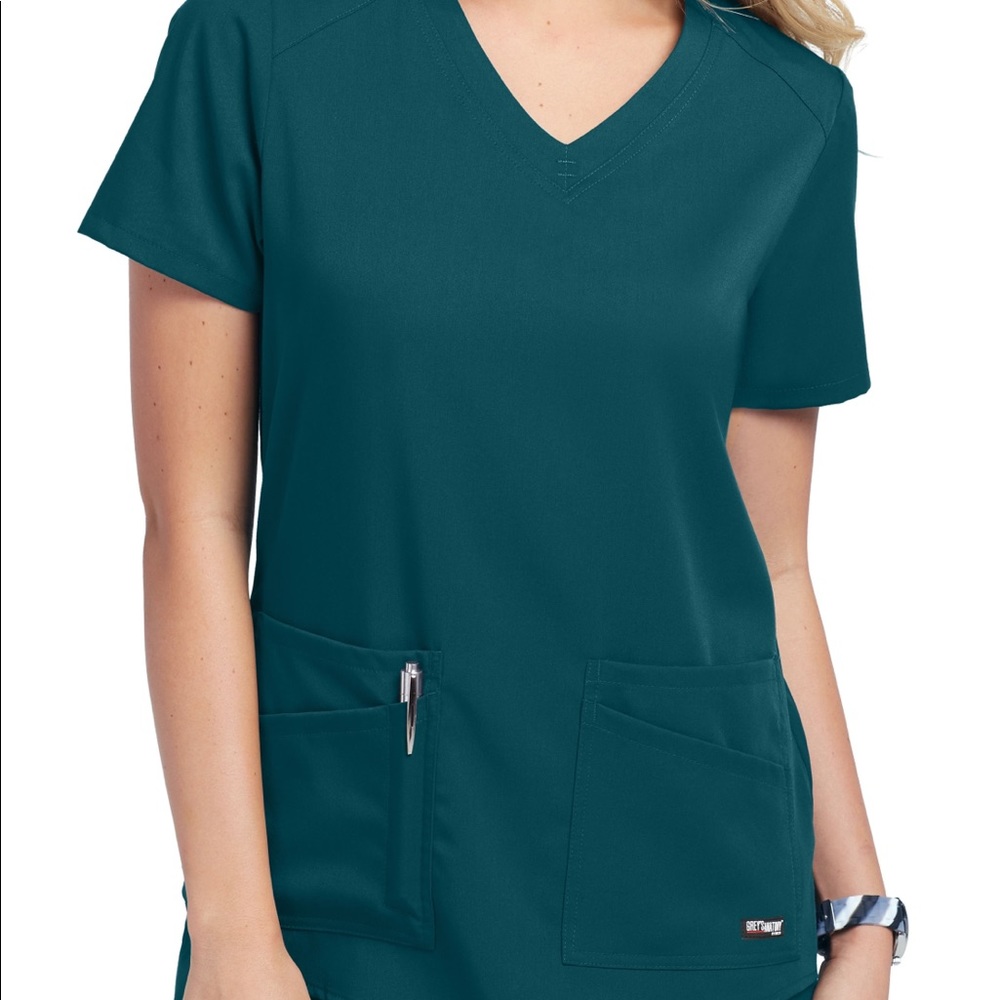 Grey’s Anatomy Bahama Scrub Top, Small